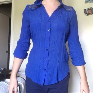 Blue dress shirt